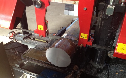 保靖卧式带锯床加工时出现明显振荡如何排查？